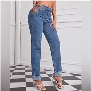 NWOT HIGH RISE JEANS WITH LACE UP CHAINS ON THE SIDES